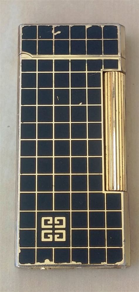 givenchy lighter model 2000.